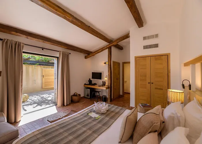 Les Bergeries De Palombaggia 5* 포르토베쉬오