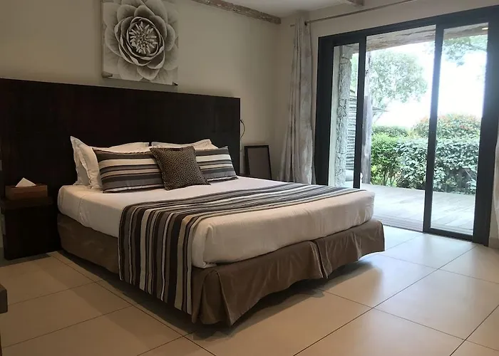 贝尔舍伊巴隆巴热亚酒店 维琪奥港