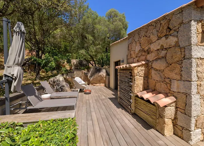 Hotel Les Bergeries De Palombaggia 5*