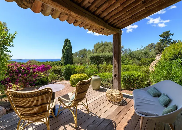 Les Bergeries De Palombaggia Otel 5*