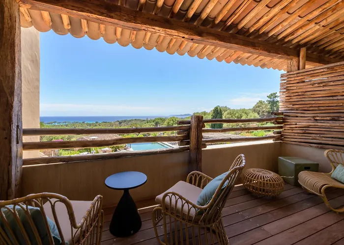 Hotel Les Bergeries De Palombaggia 5*