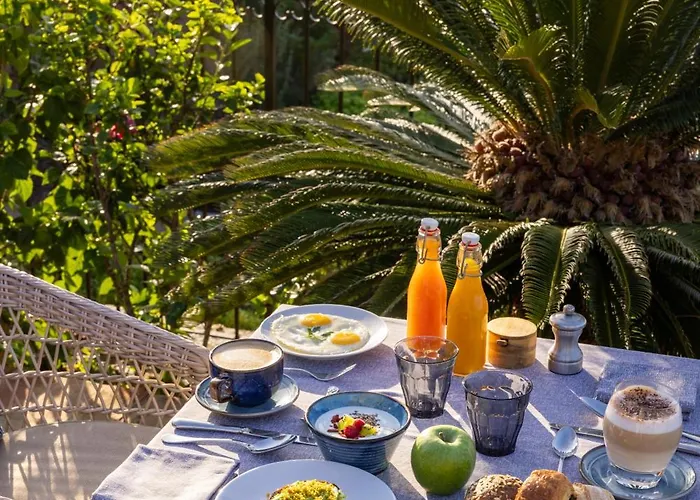 Hotel Les Bergeries De Palombaggia 5*