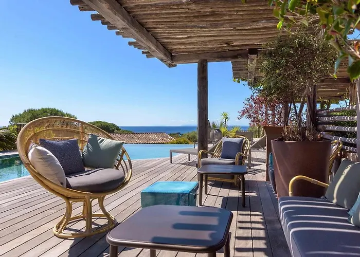 Hotel Les Bergeries De Palombaggia 5*