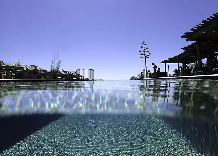 贝尔舍伊巴隆巴热亚酒店 维琪奥港