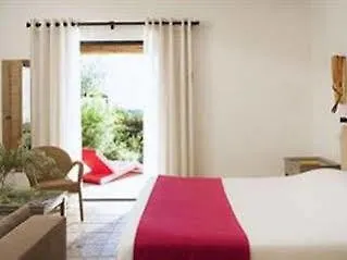 Hotel Les Bergeries De Palombaggia 5*